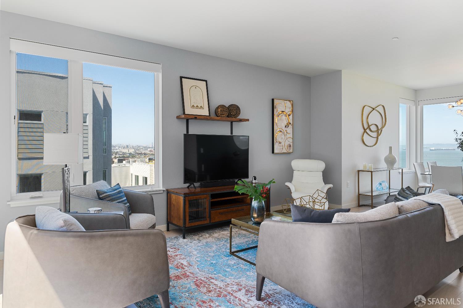 52 Innes Court # 402