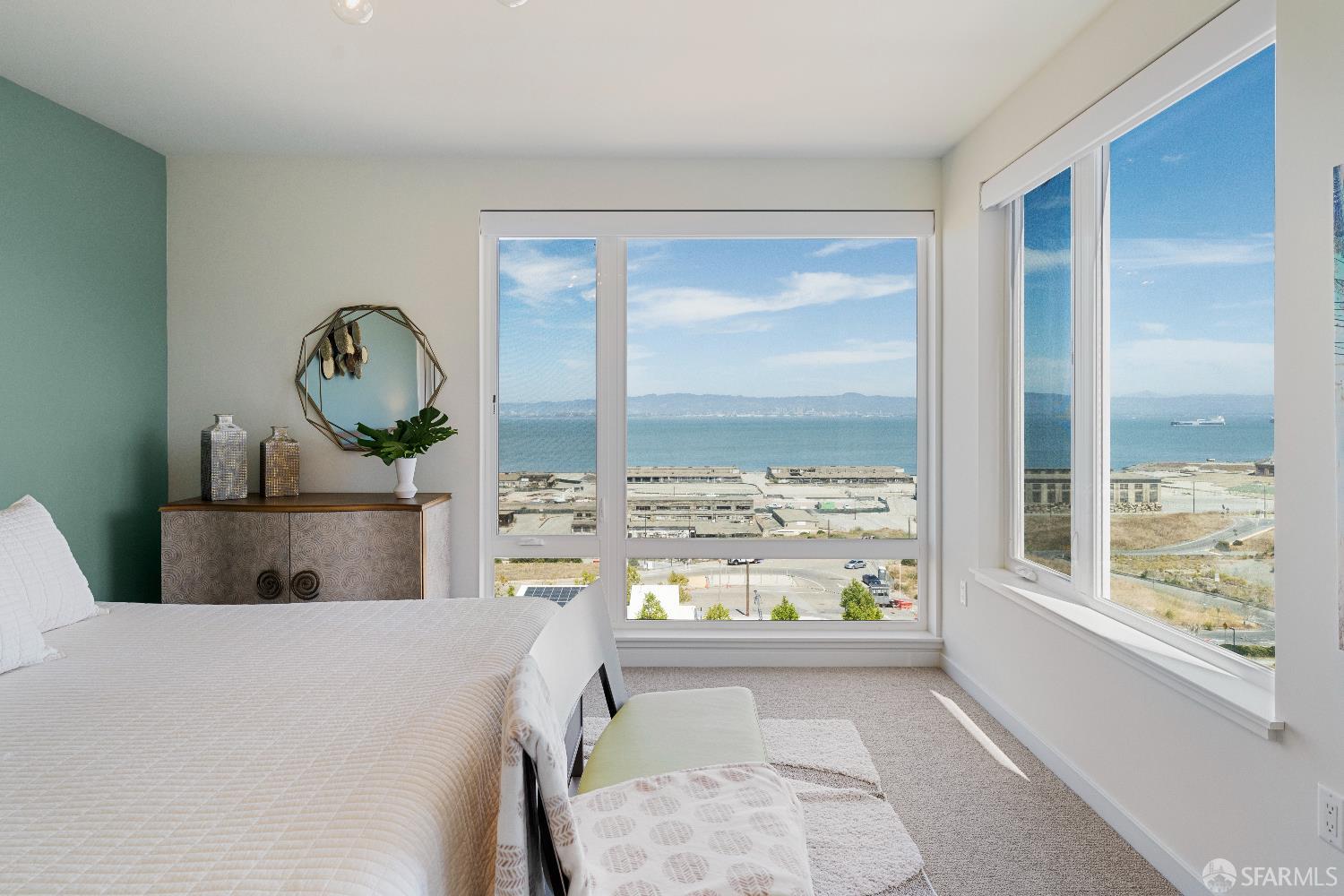 52 Innes Court # 402