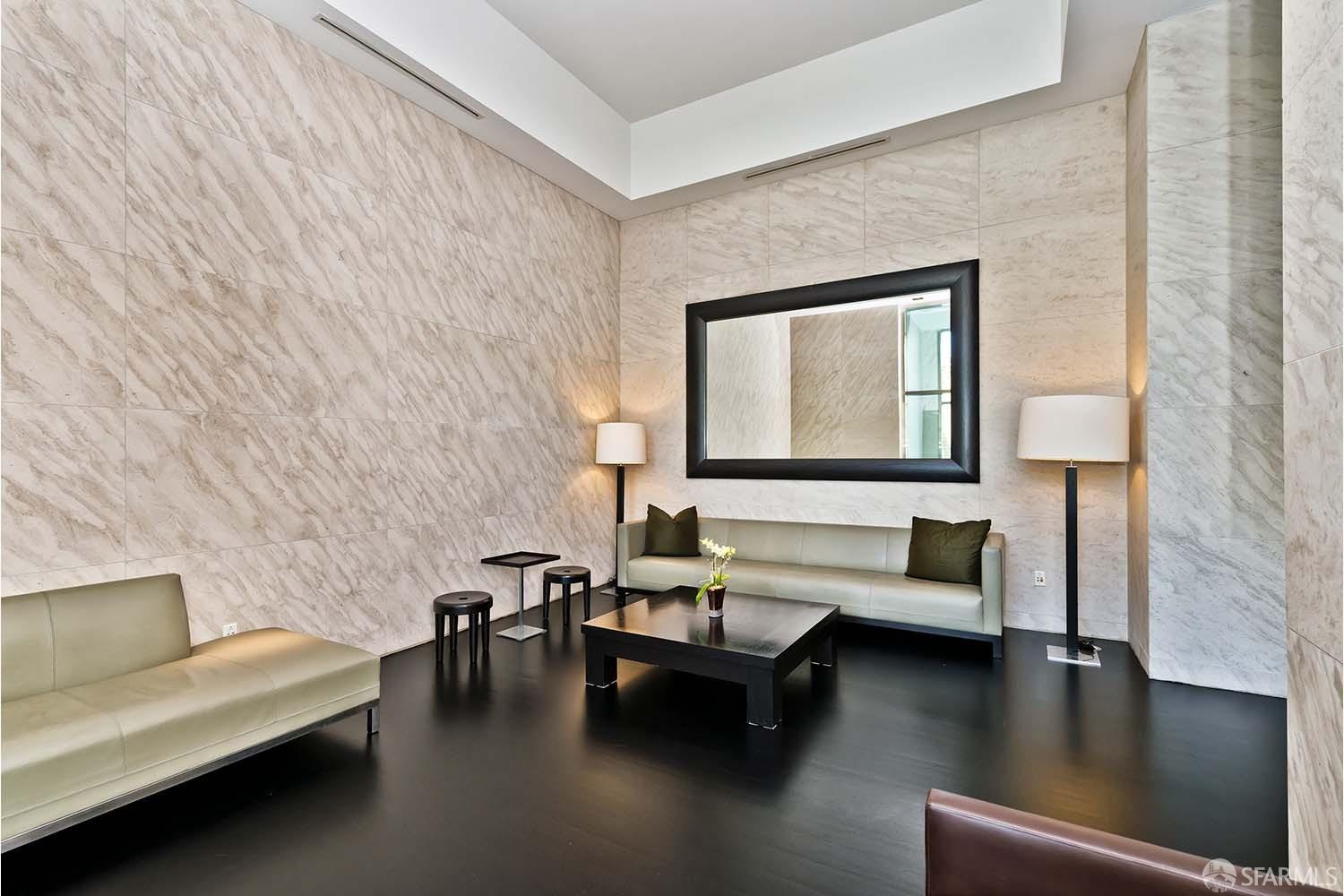 219 Brannan Street # 3G