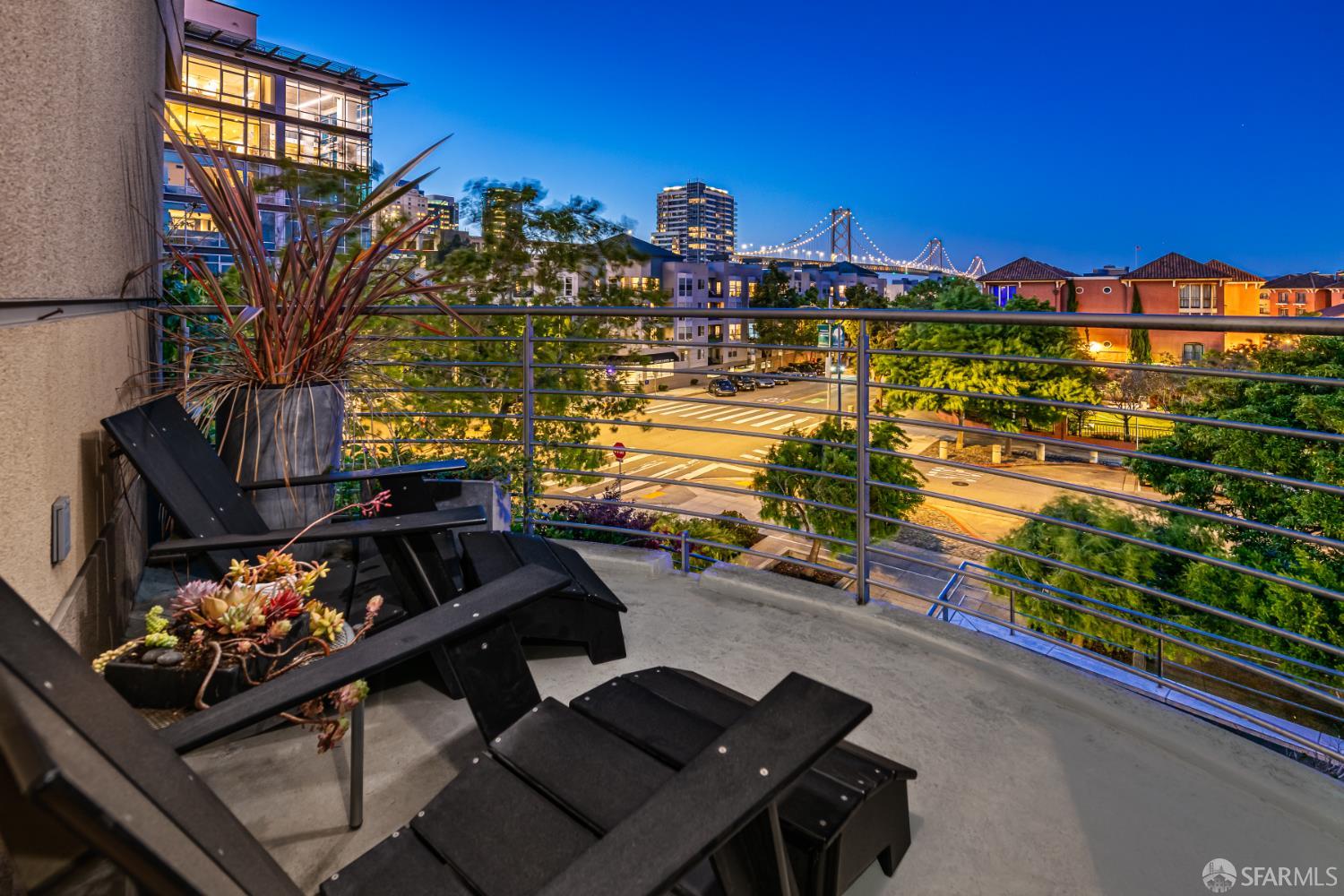 219 Brannan Street # 3G