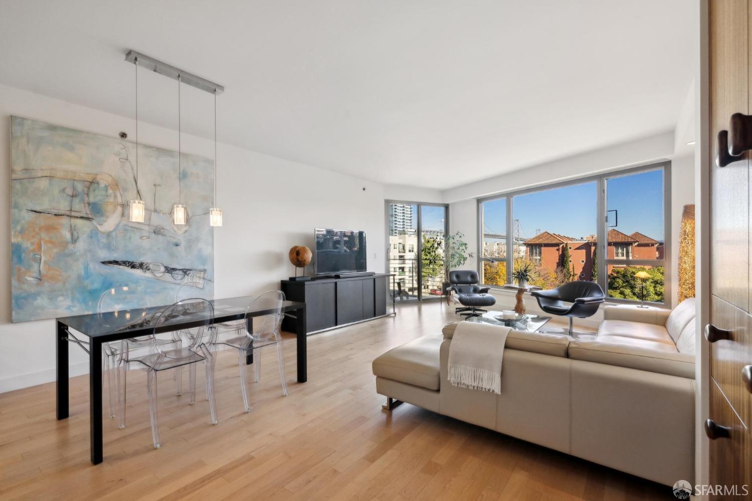 219 Brannan Street # 3G
