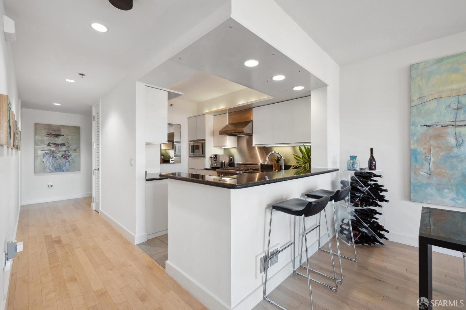 219 Brannan Street # 3G