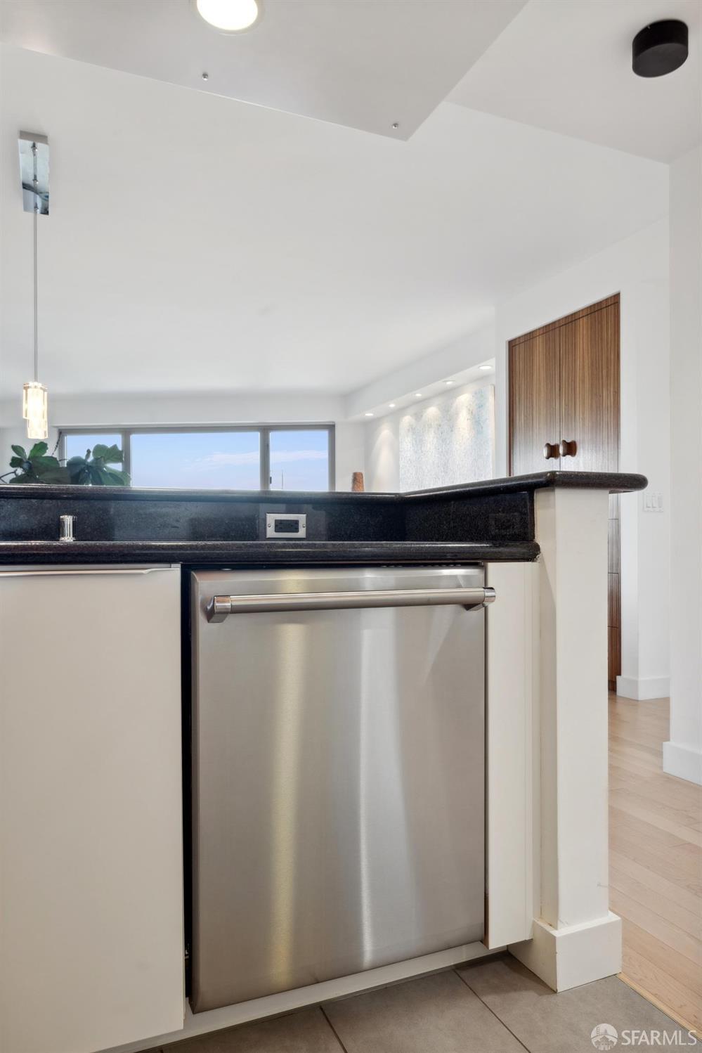 219 Brannan Street # 3G