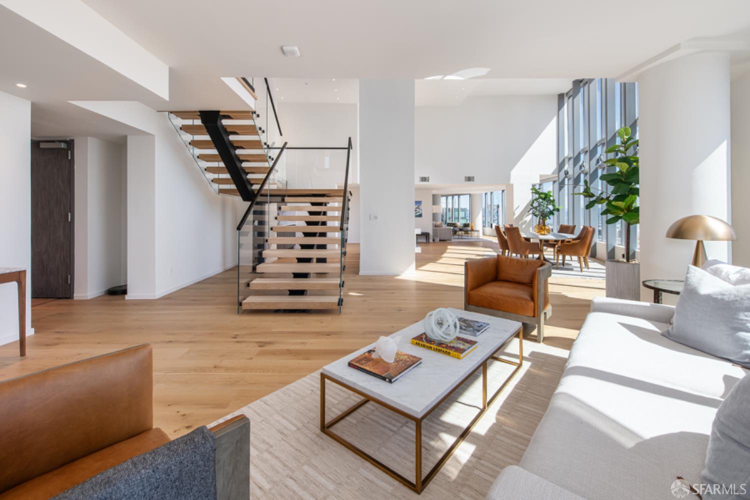 201 Folsom Street Unit: PH41