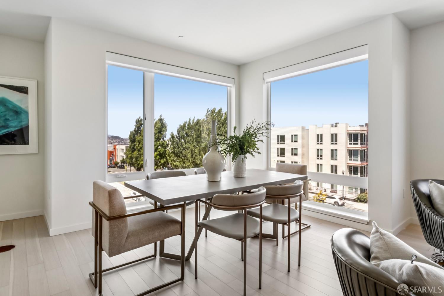 51 Innes Court # 403