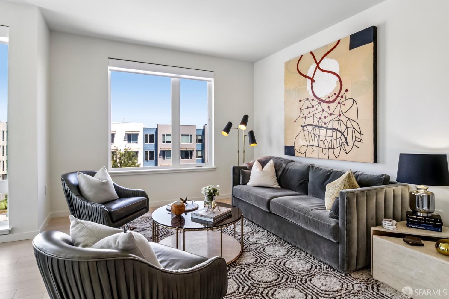 51 Innes Court # 403