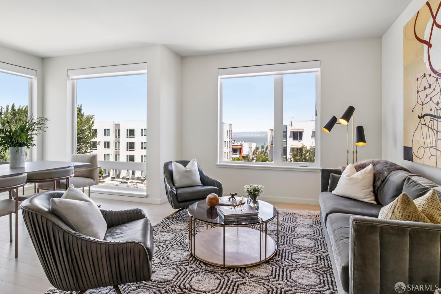 51 Innes Court # 403