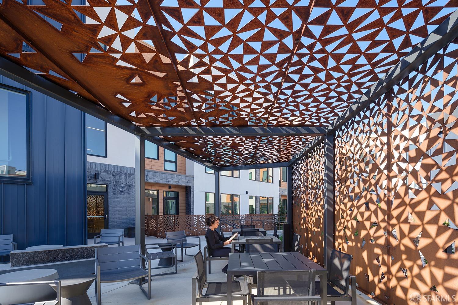 52 Kirkwood Avenue # 423