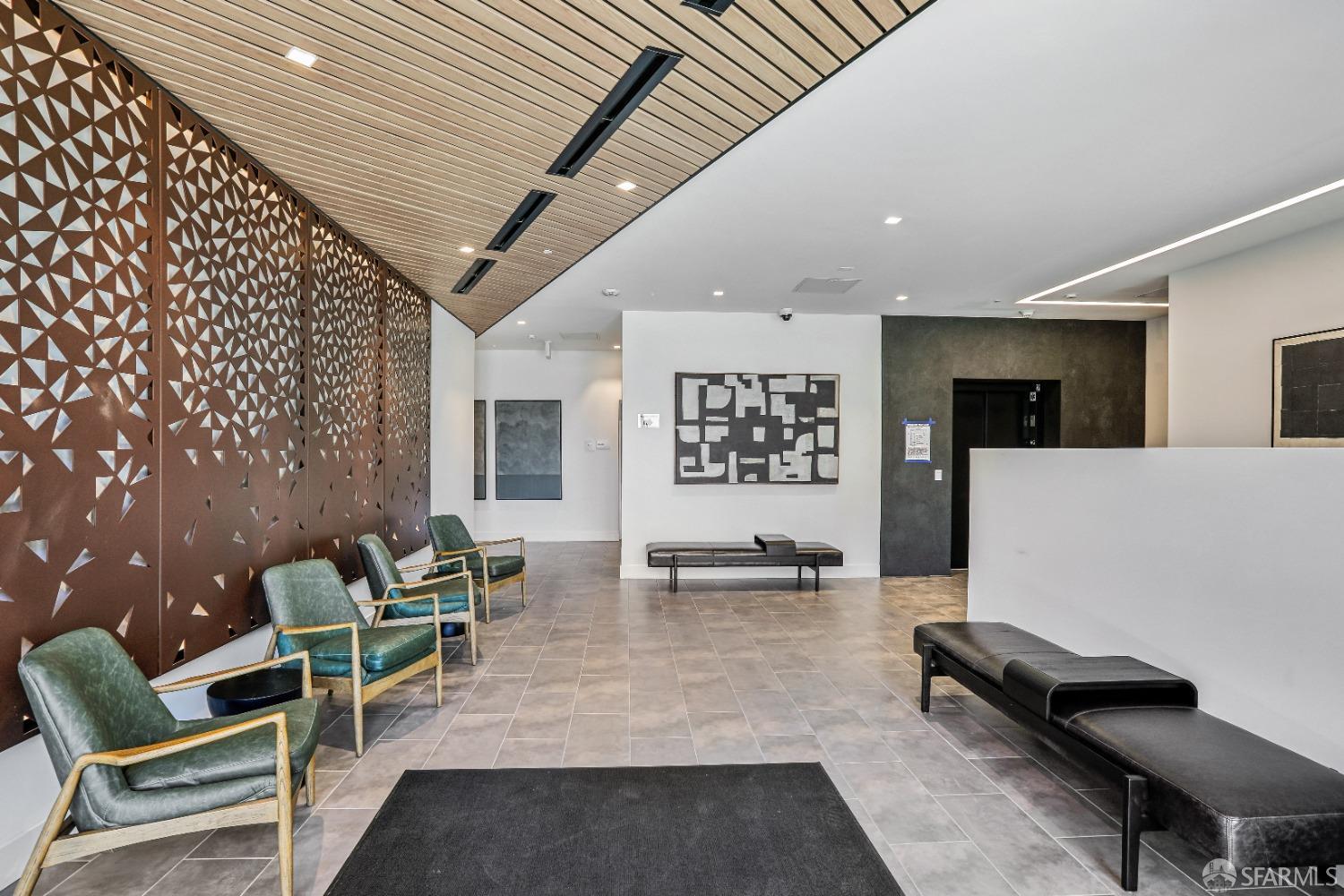 52 Kirkwood Avenue # 423