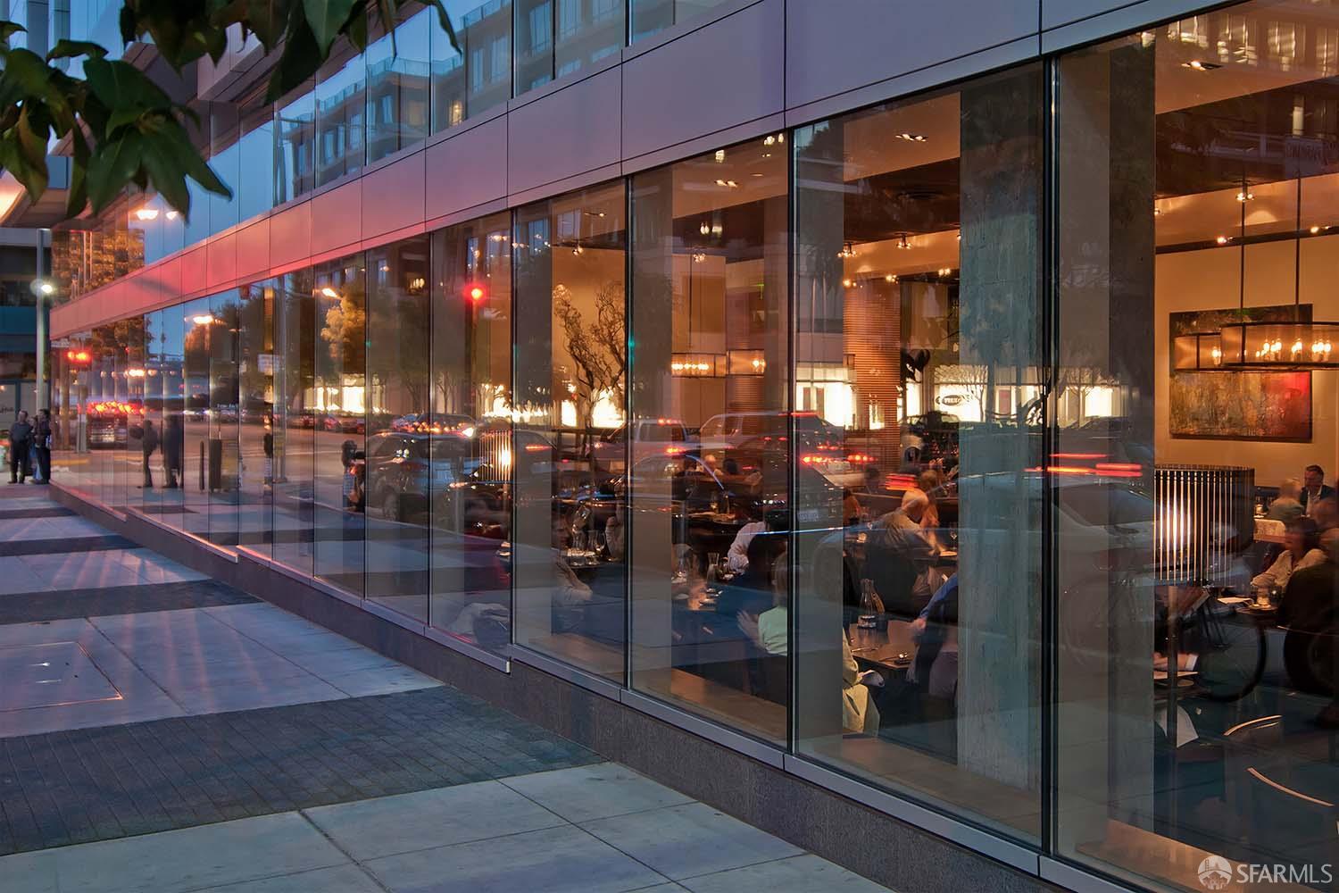 301 Main Street # 16H