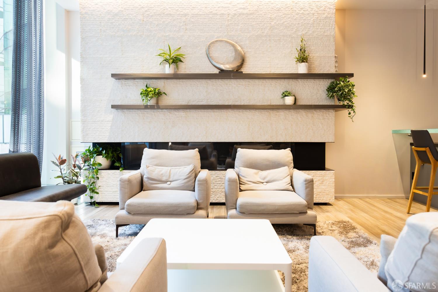 301 Main Street # 16H