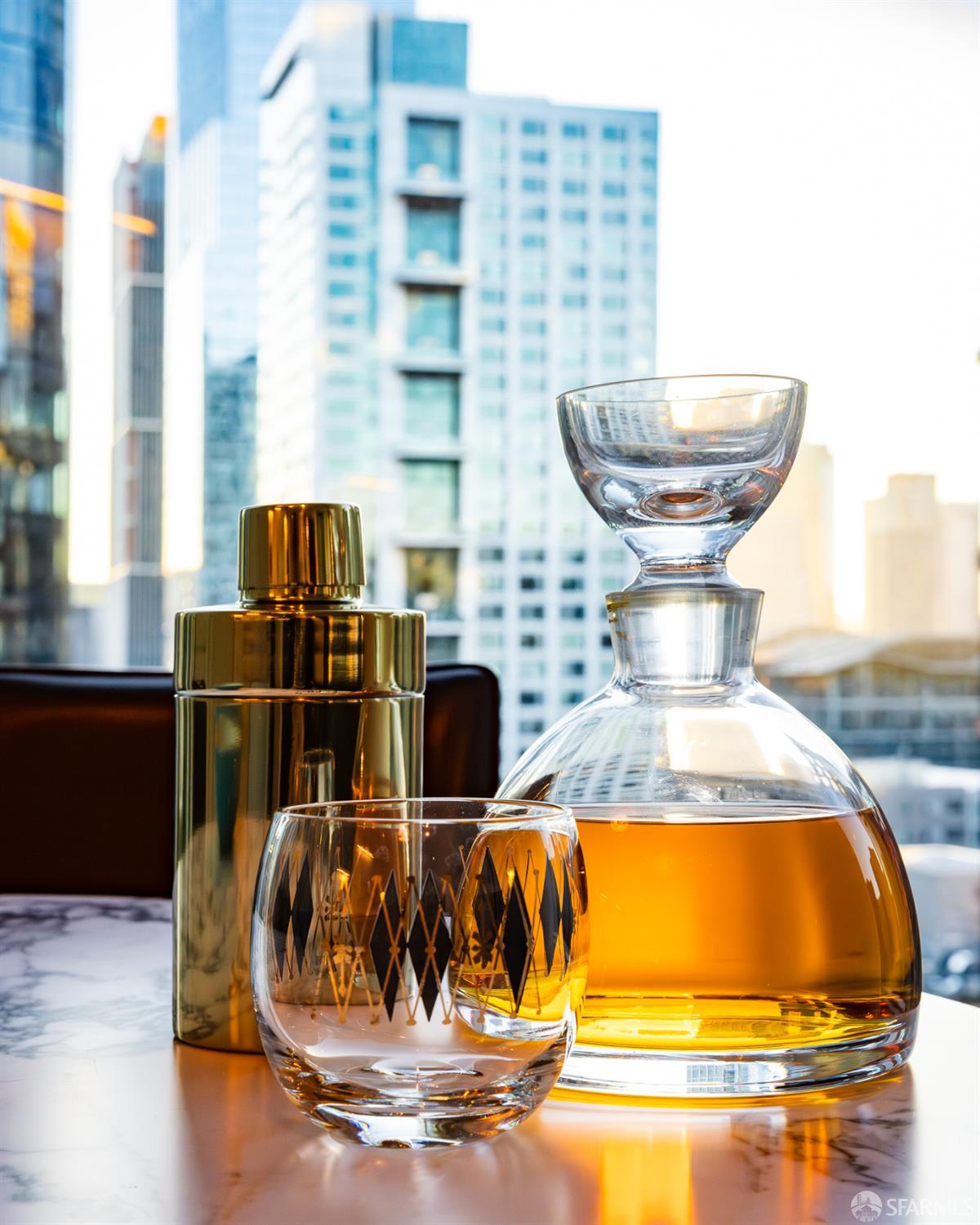 301 Main Street # 16H