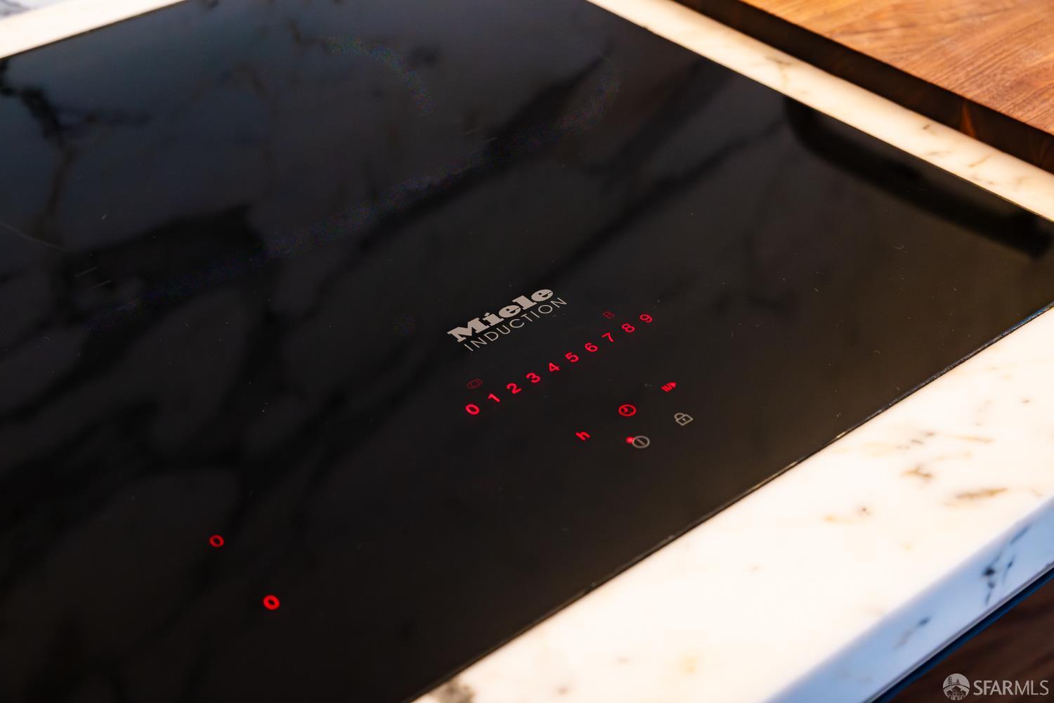 301 Main Street # 16H