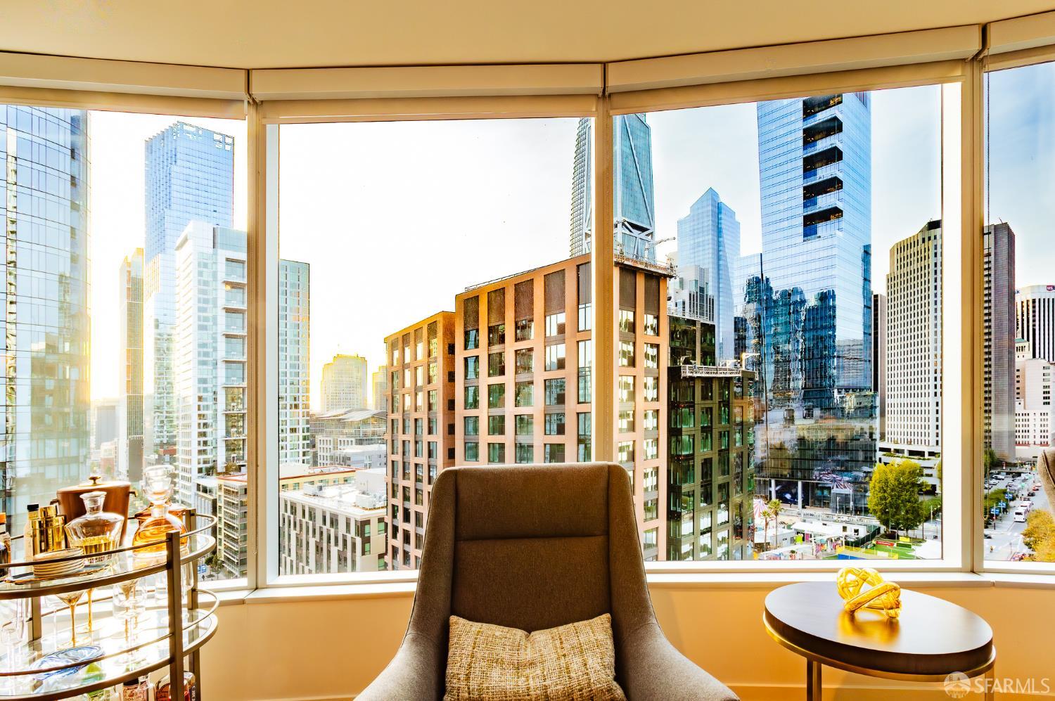 301 Main Street # 16H