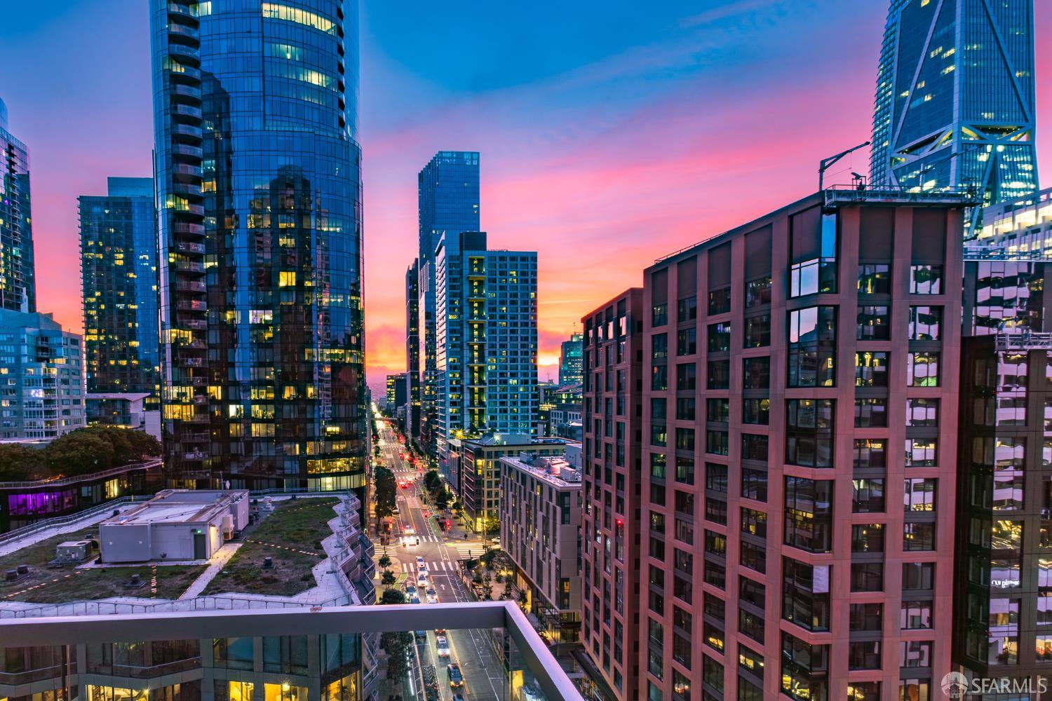 301 Main Street # 16H