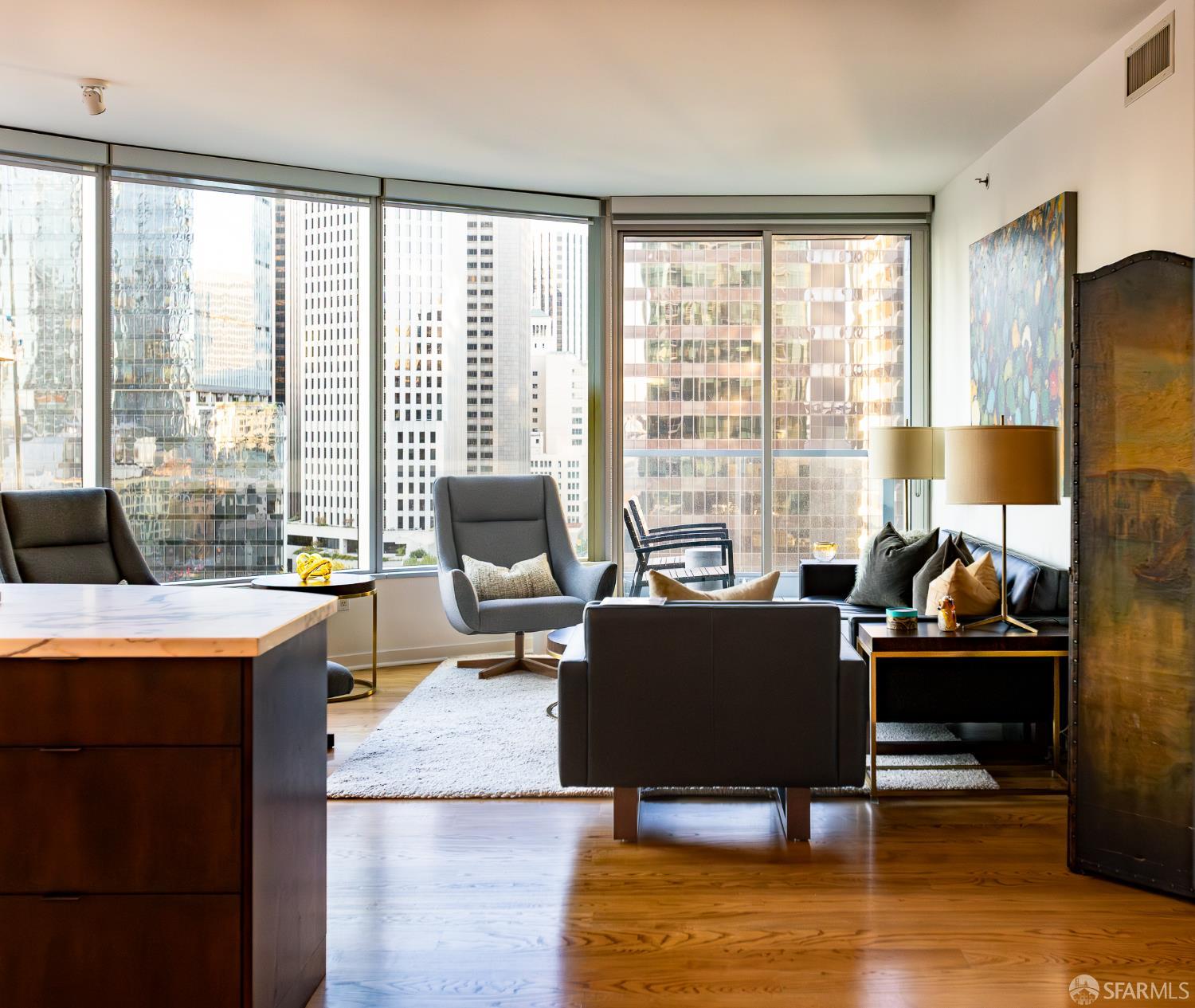 301 Main Street # 16H