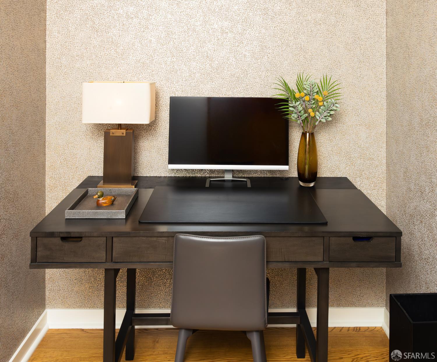 301 Main Street # 16H