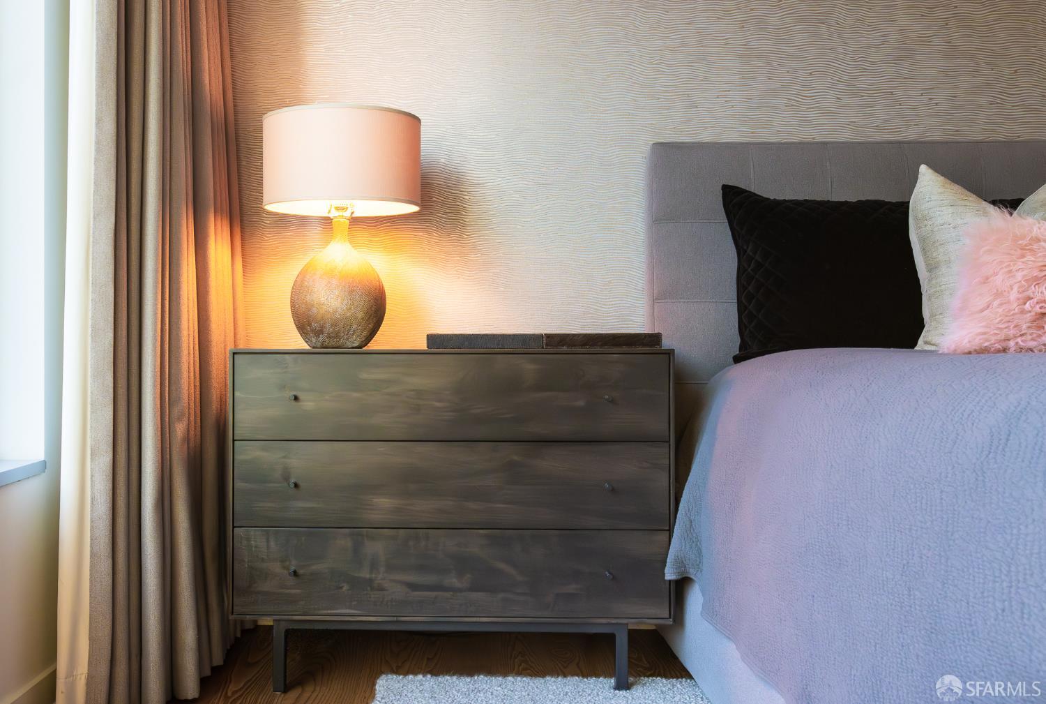 301 Main Street # 16H