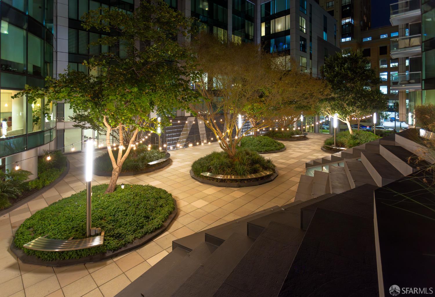 301 Main Street # 16H