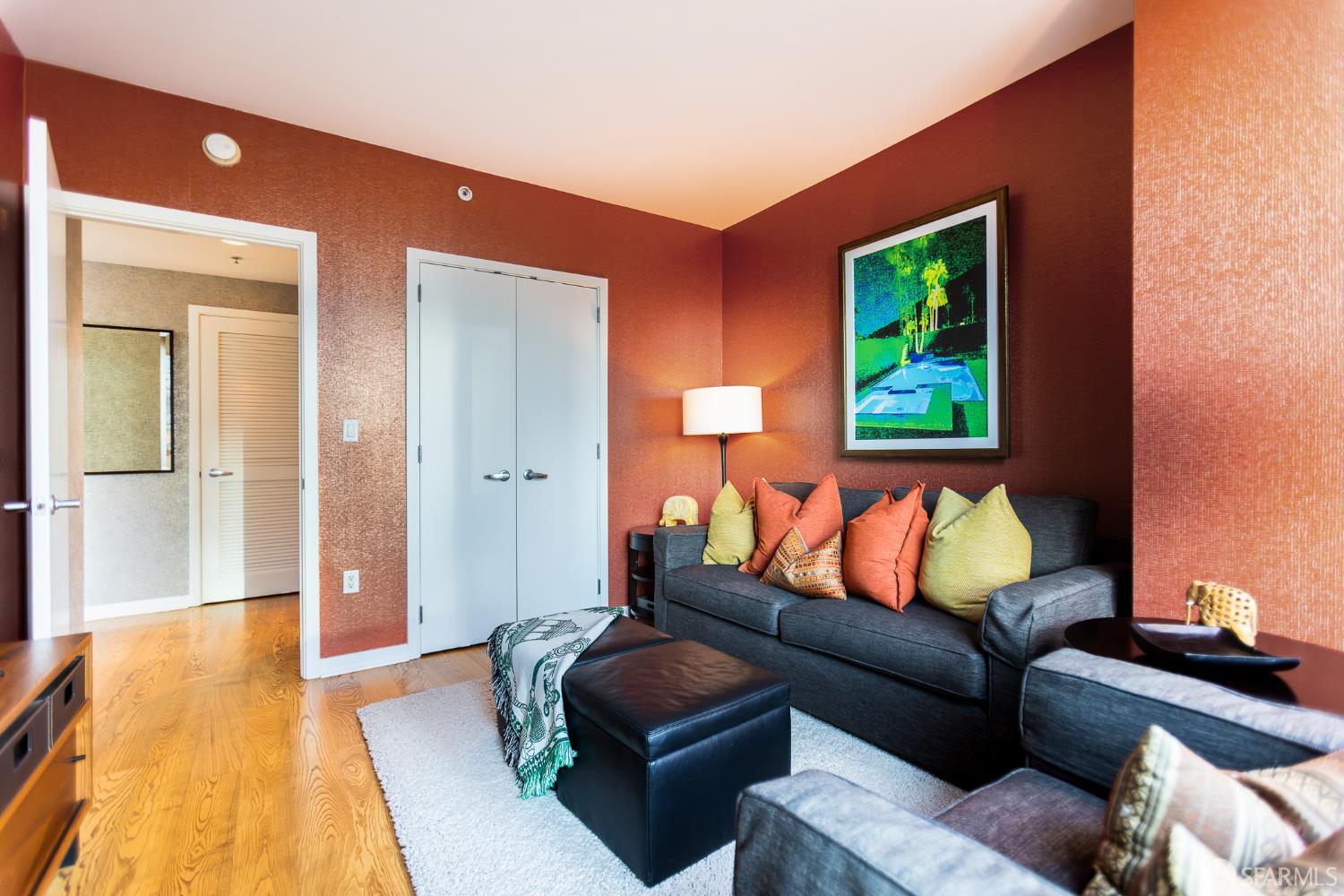 301 Main Street # 16H