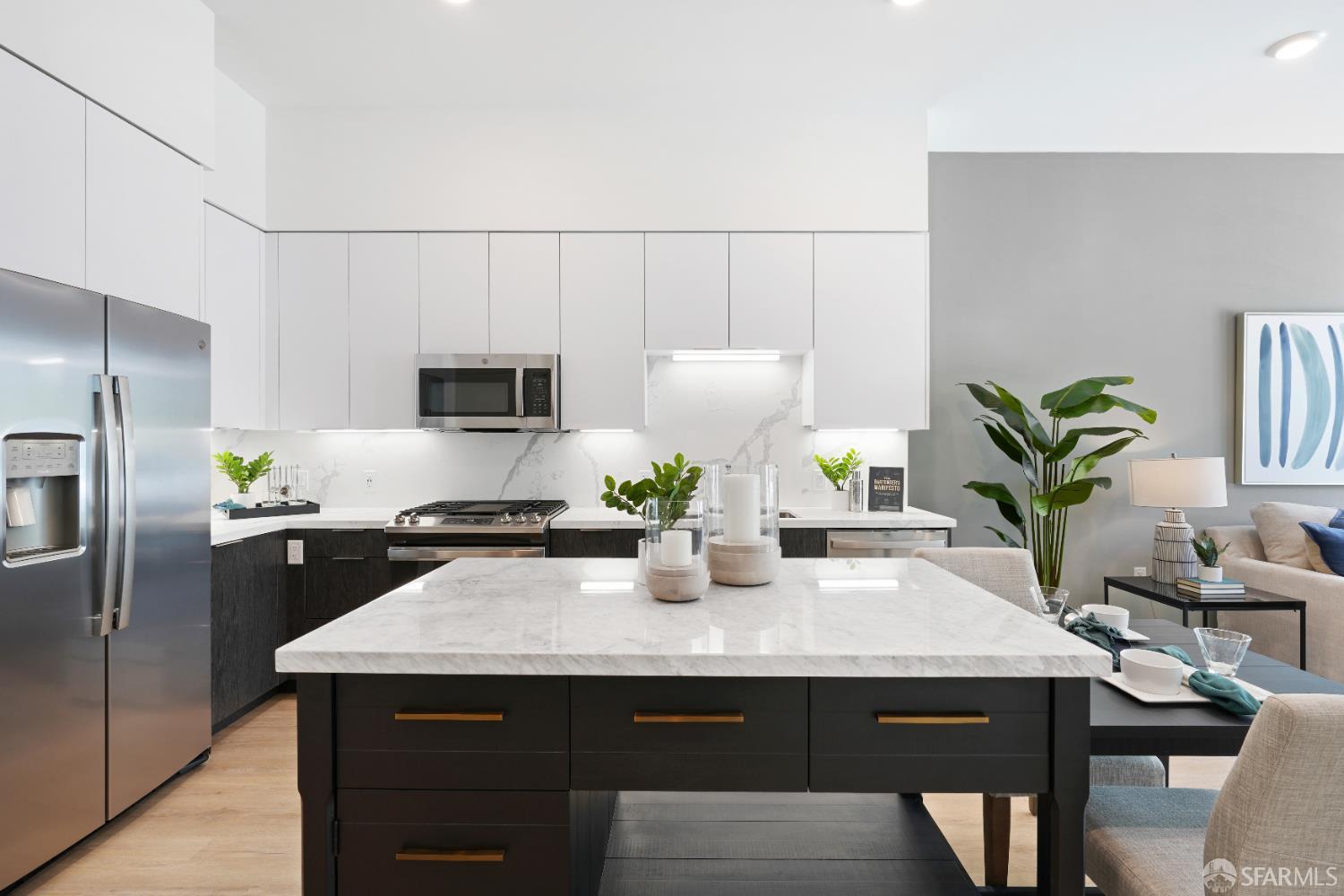 52 Kirkwood Avenue # 212