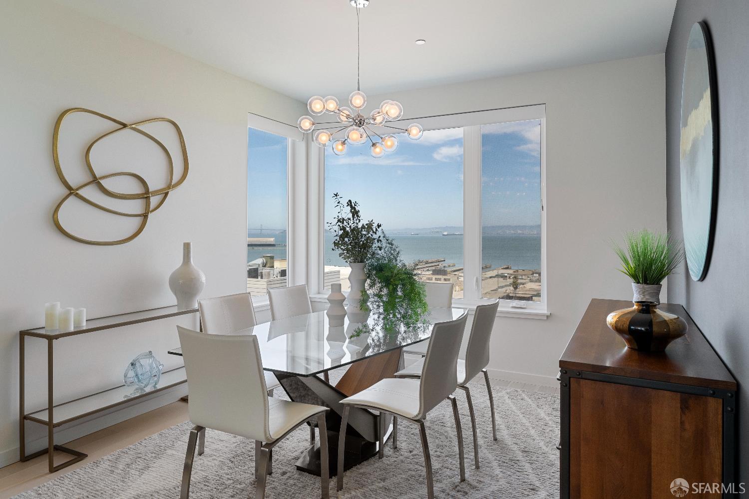 52 Innes Court # 402