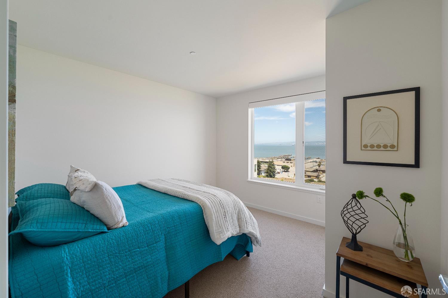 52 Innes Court # 402