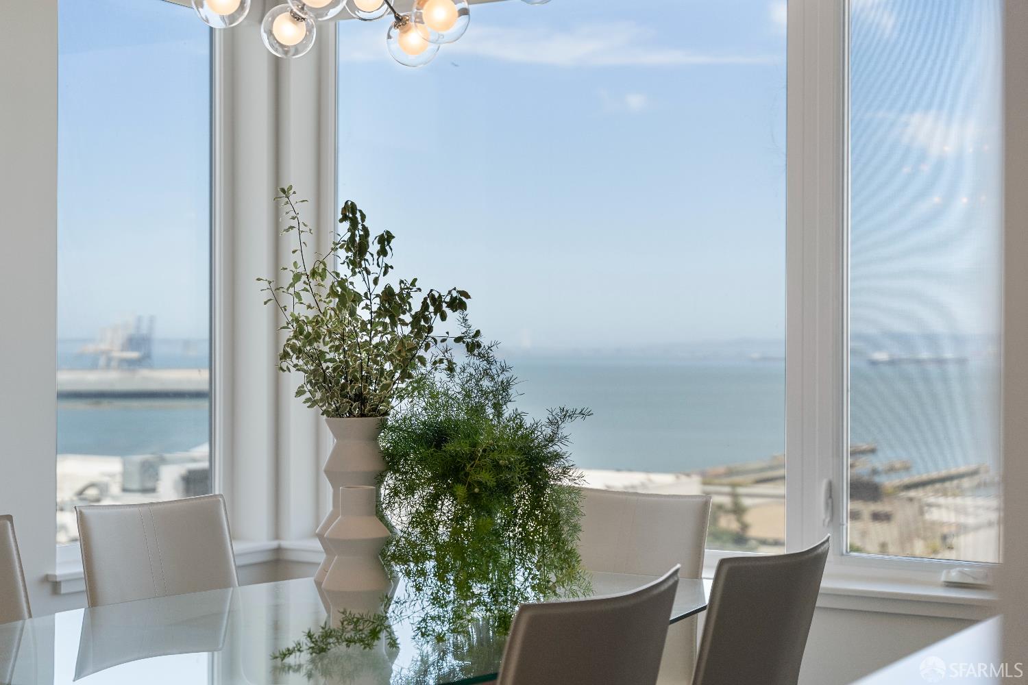 52 Innes Court # 402