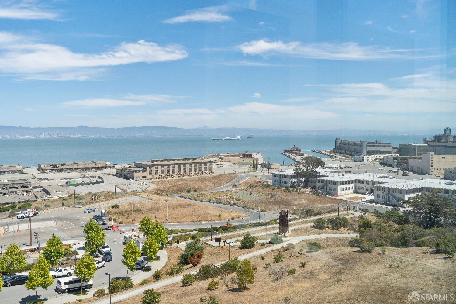 52 Innes Court # 402