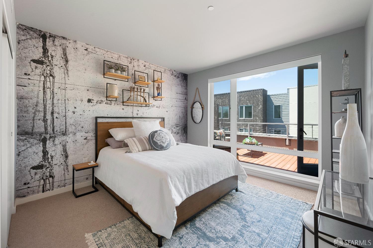 52 Innes Court # 402