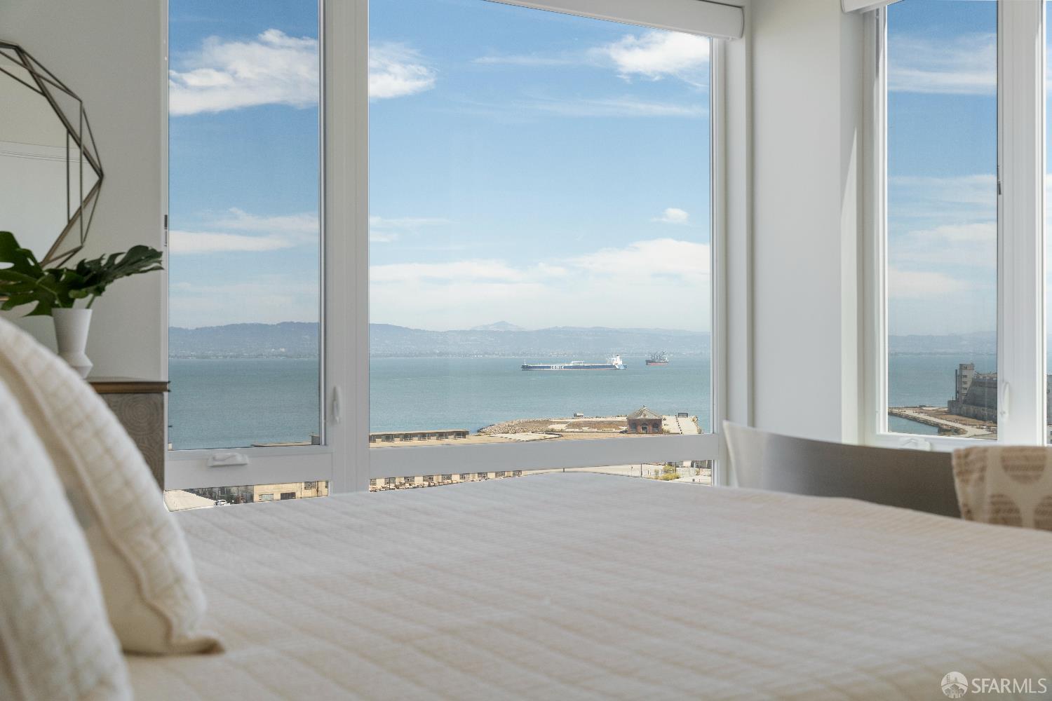 52 Innes Court # 402