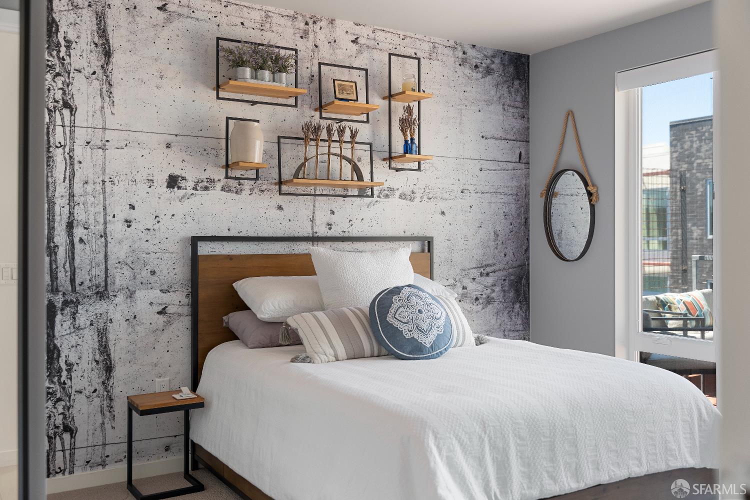 52 Innes Court # 402