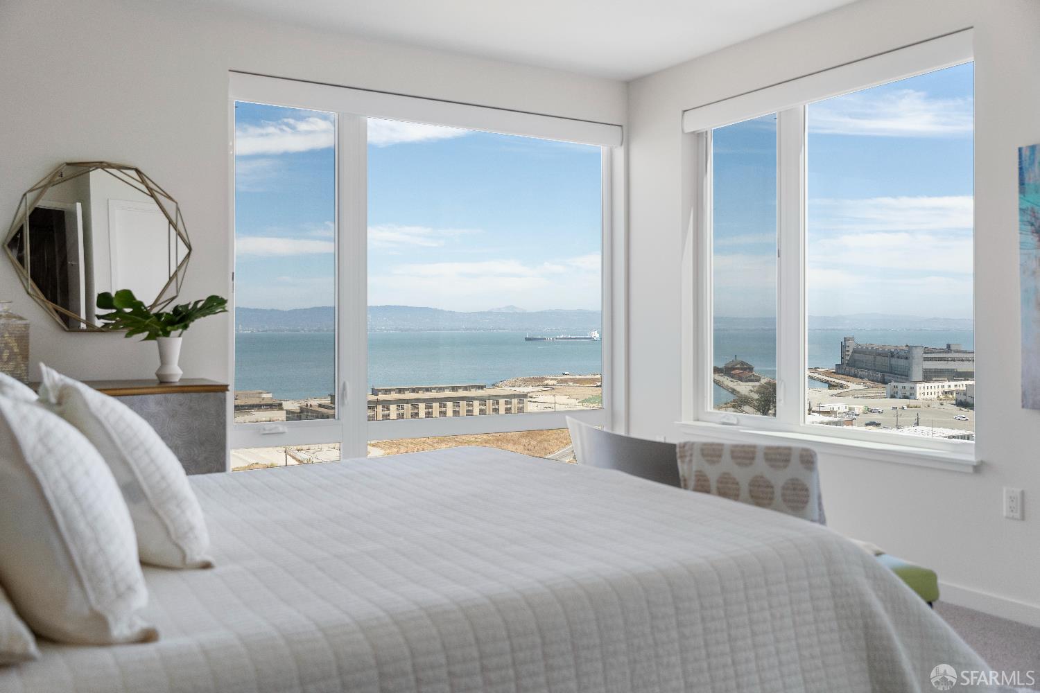 52 Innes Court # 402