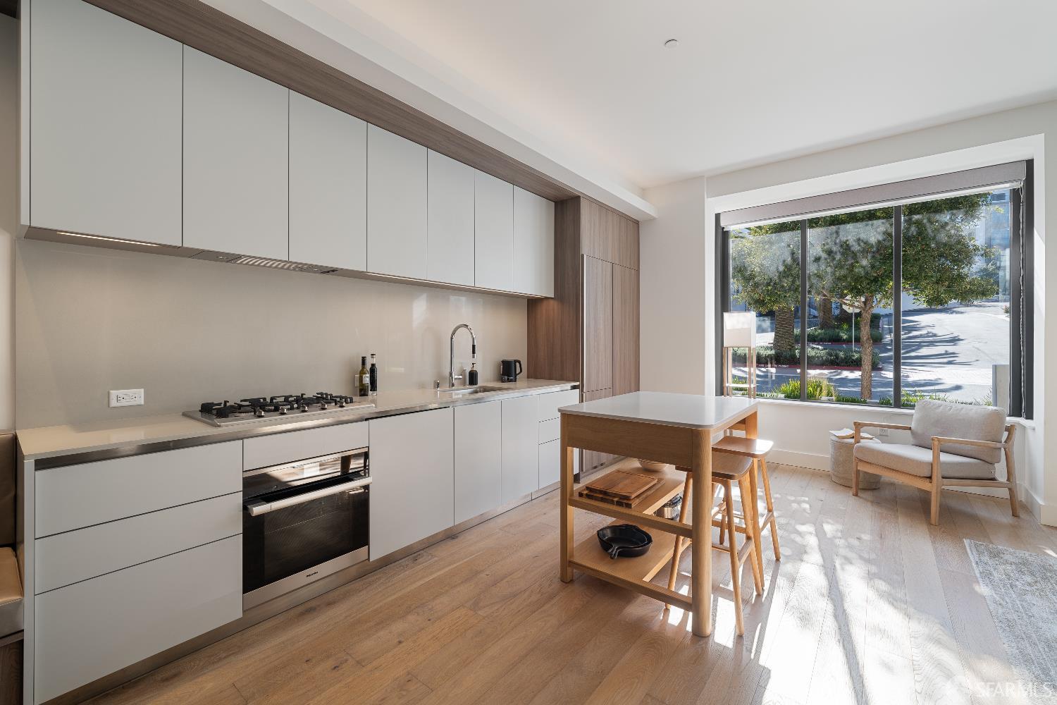 1 Bristol Court # 201