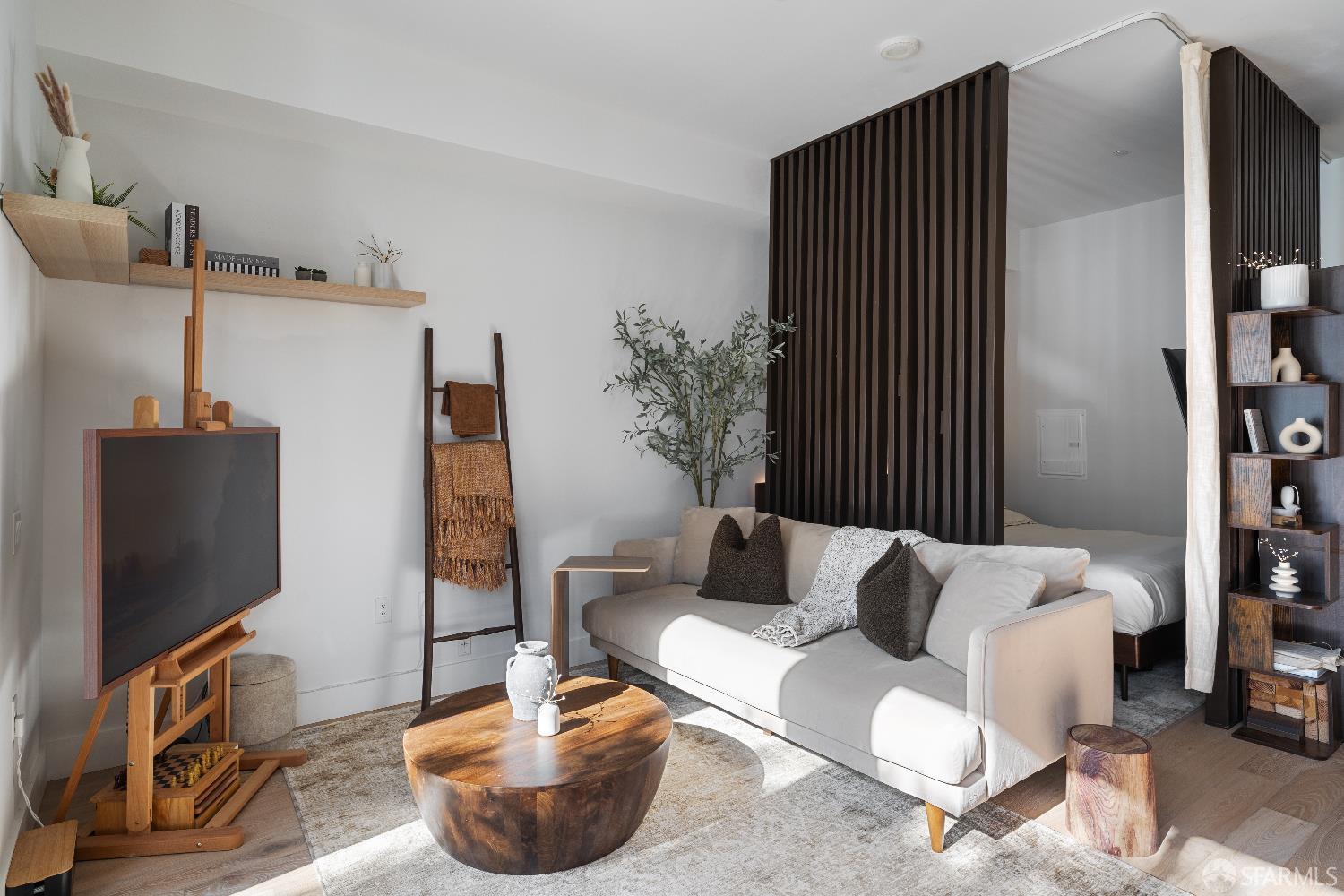 1 Bristol Court # 201