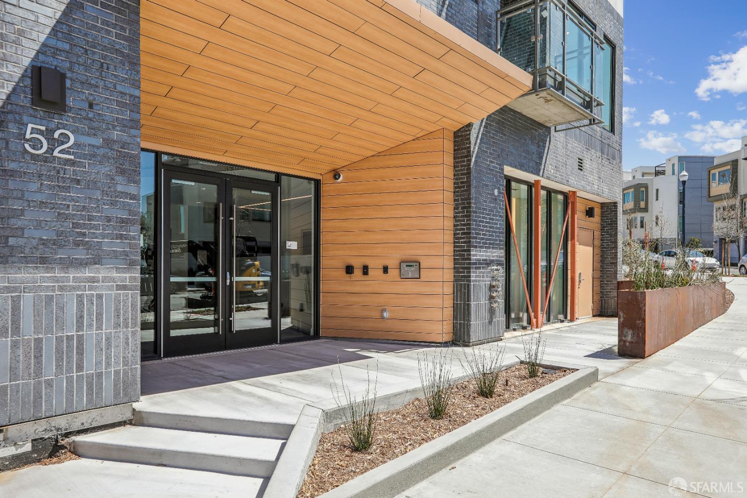 52 SW Kirkwood Avenue # 414