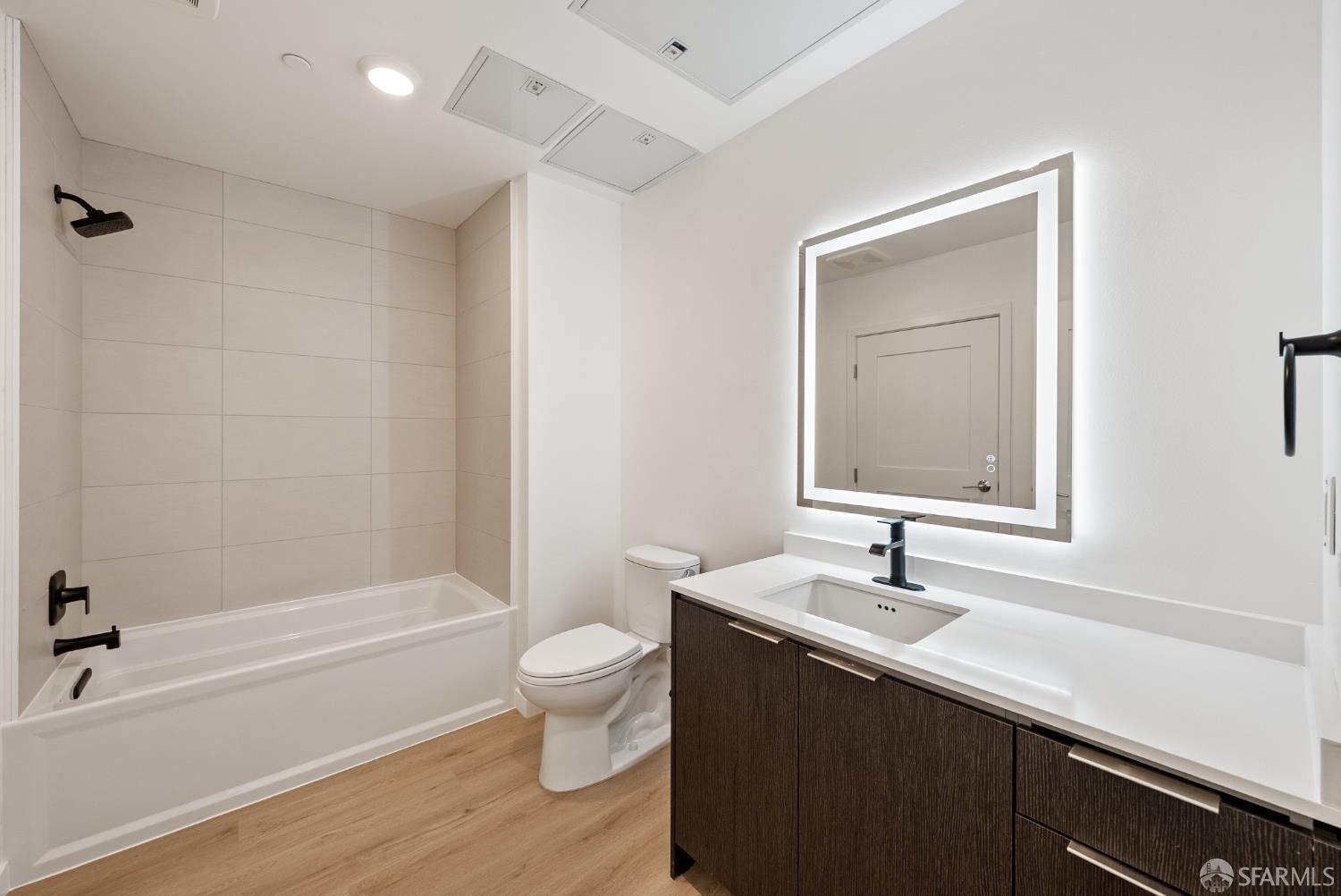 52 Kirkwood Avenue # 219