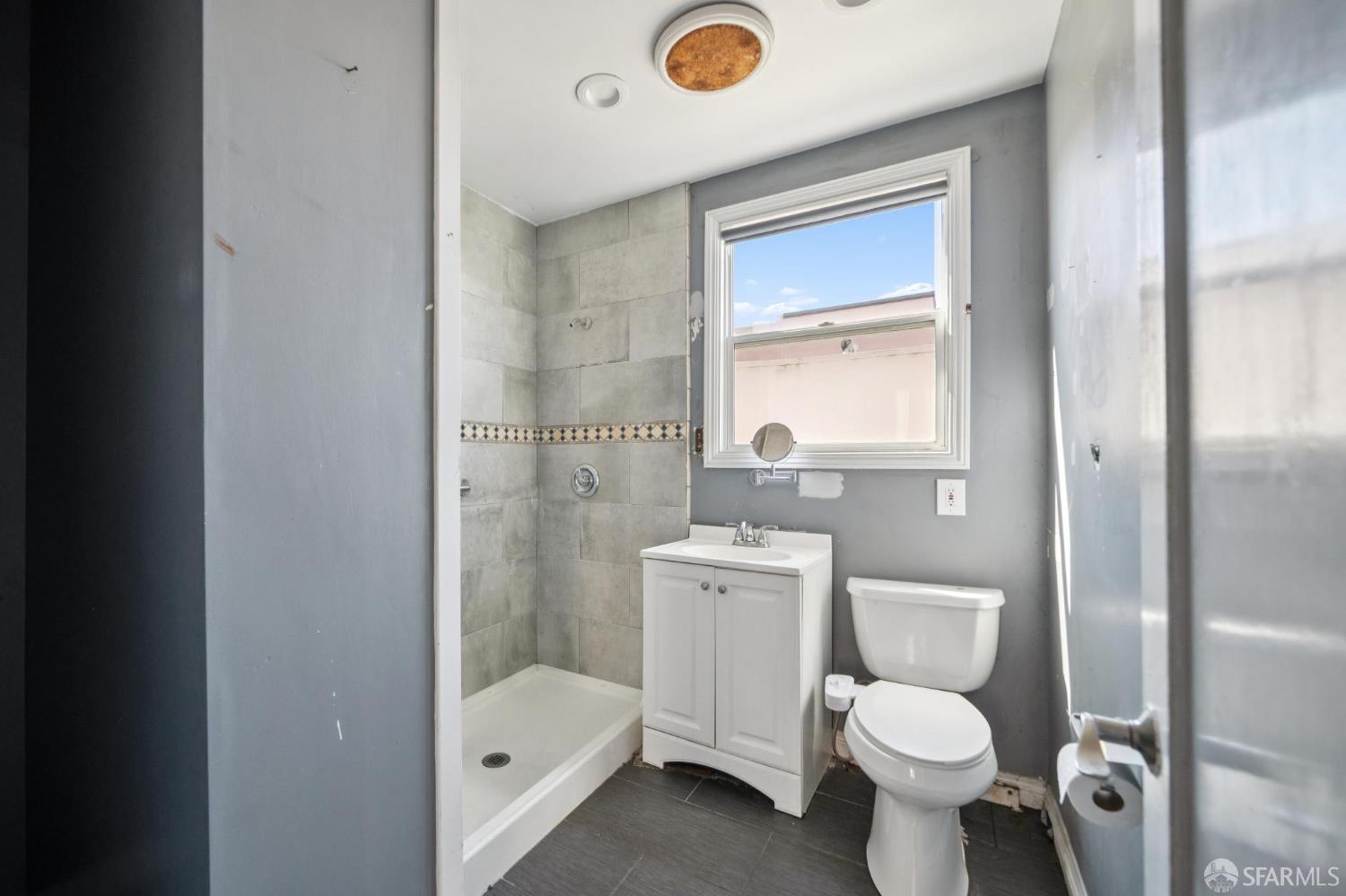 25 Claremont Boulevard