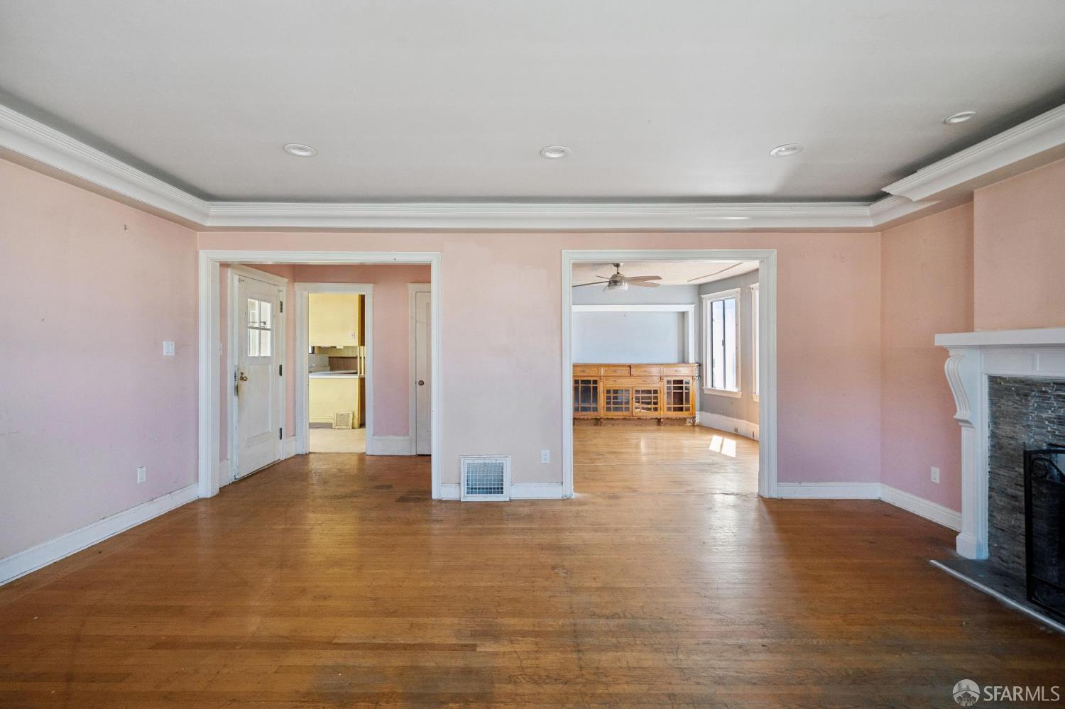 25 Claremont Boulevard