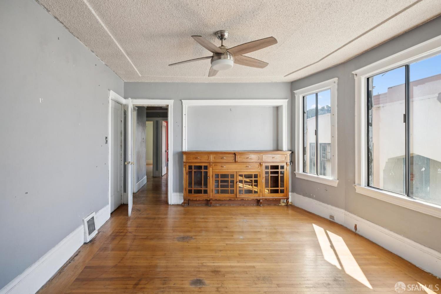 25 Claremont Boulevard