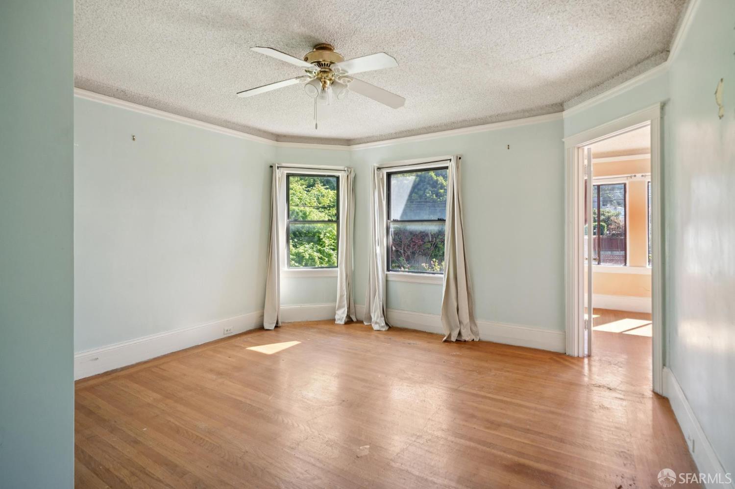 25 Claremont Boulevard