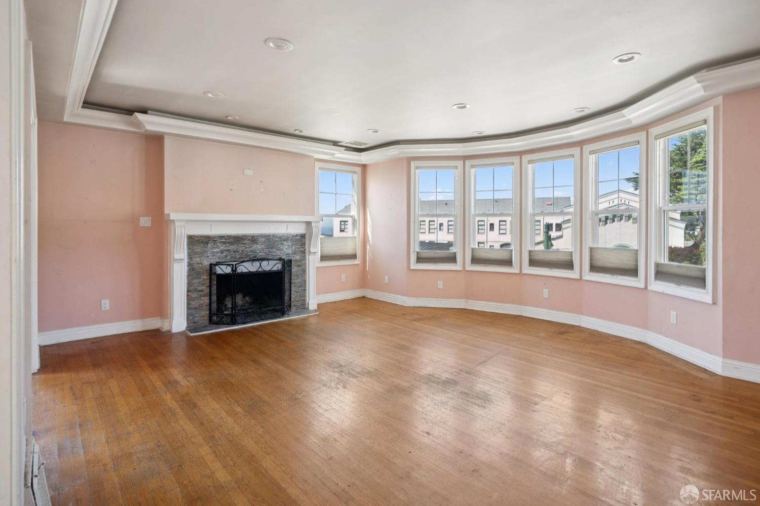 25 Claremont Boulevard