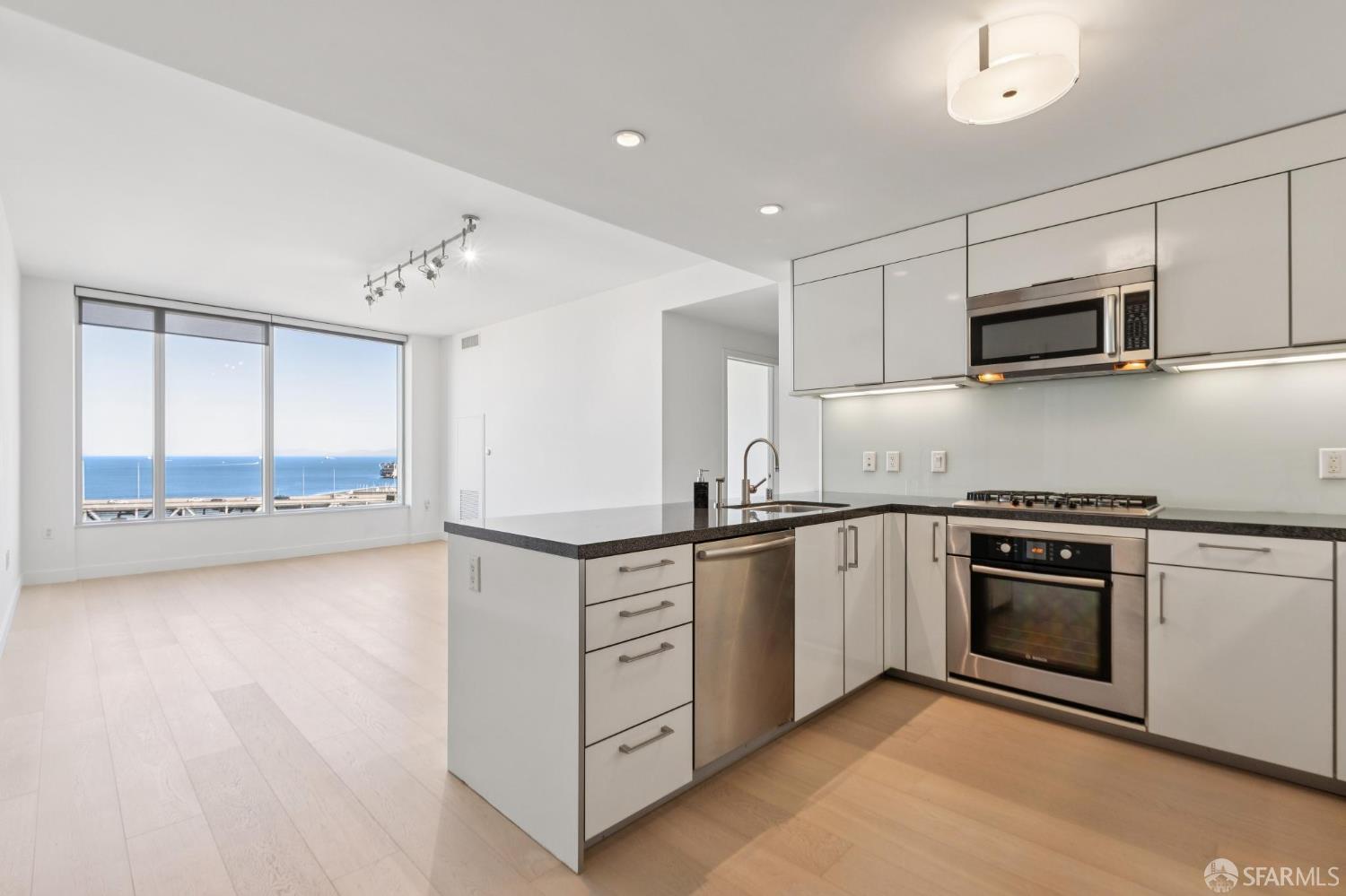 338 Spear Street # 23E