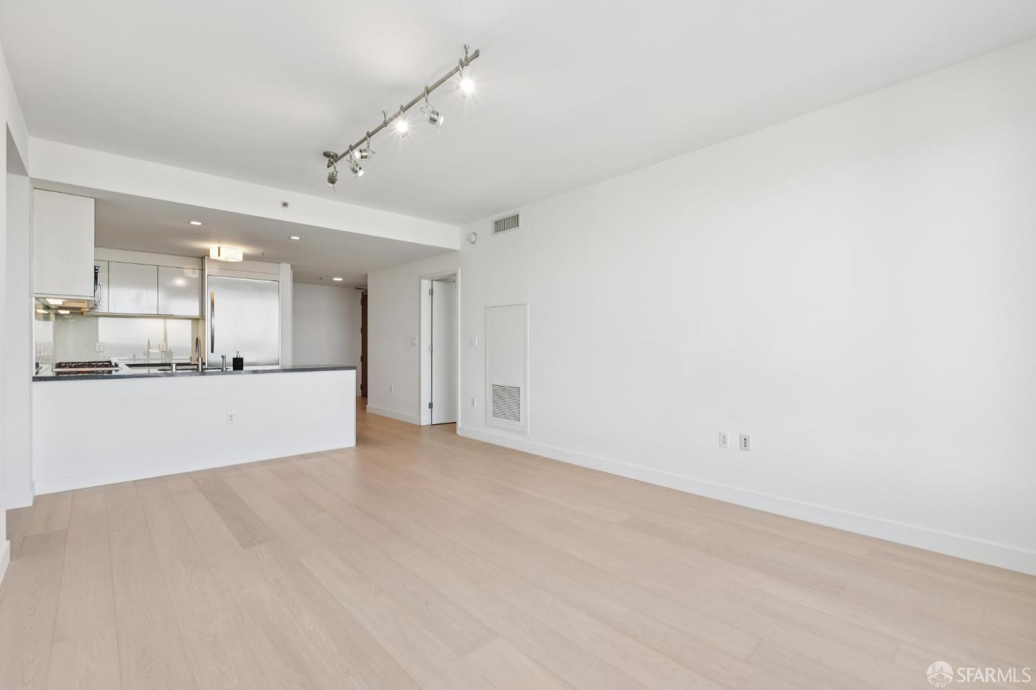 338 Spear Street # 23E