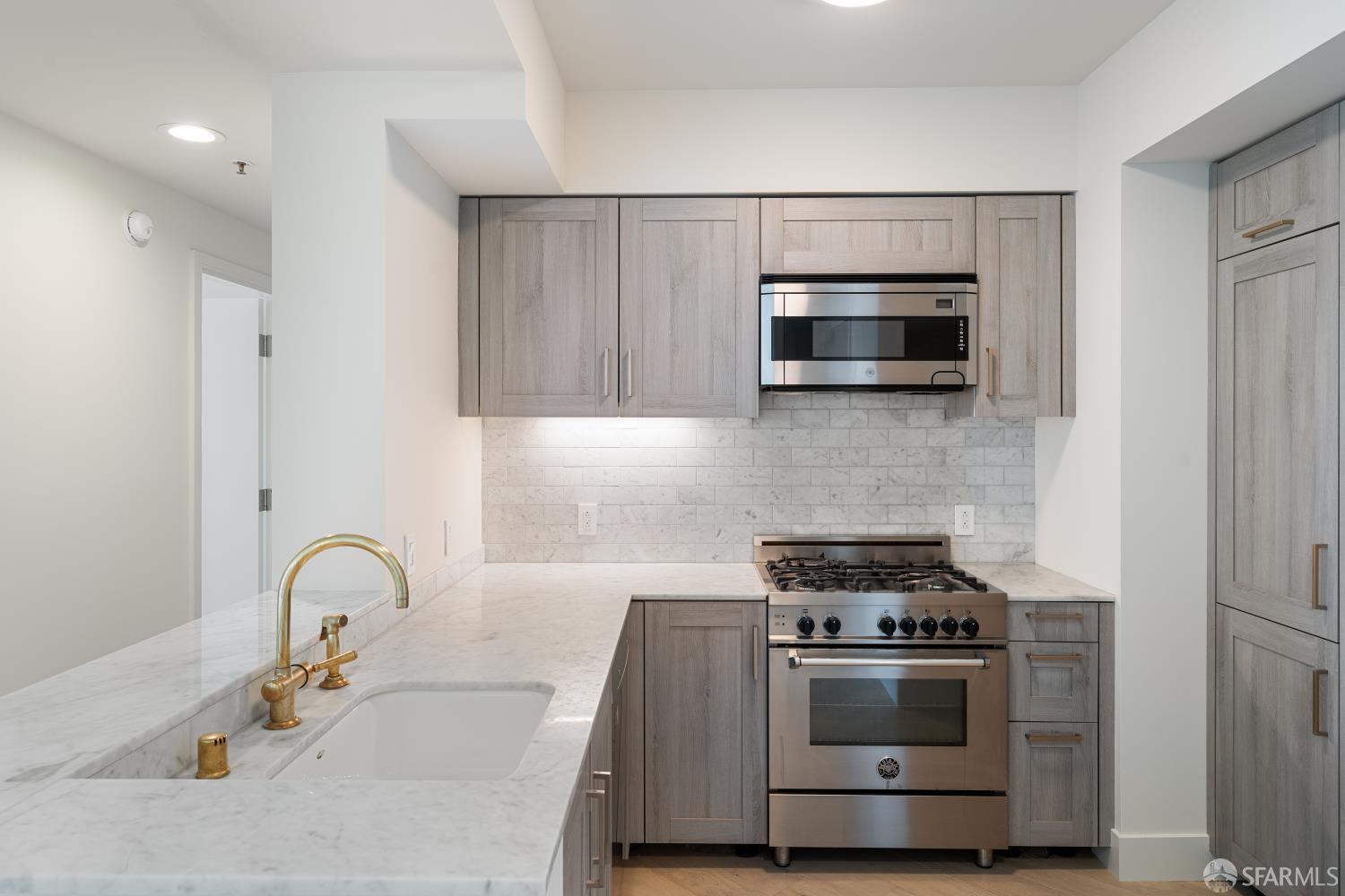 401 Harrison Street # 18G