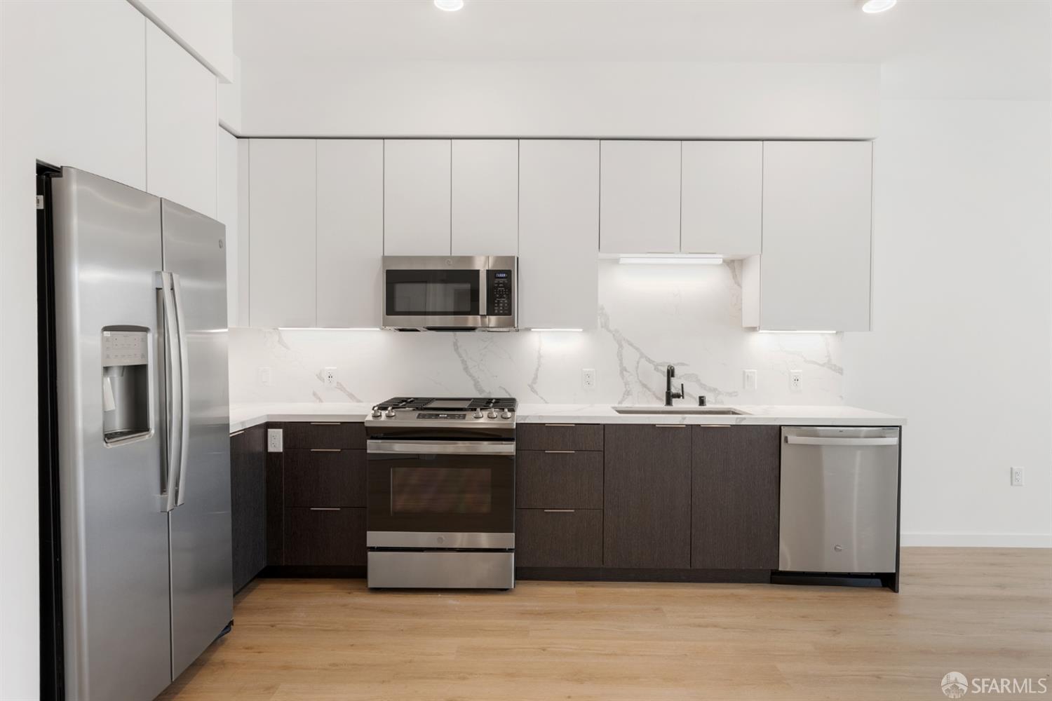 52 Kirkwood Avenue # 219