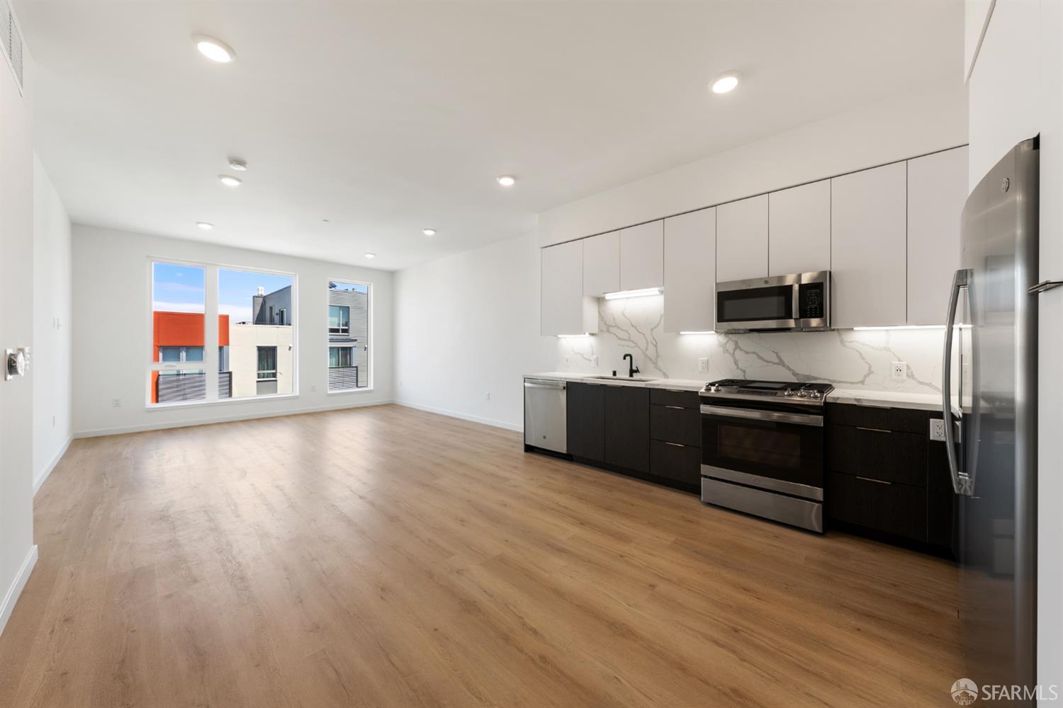 52 Kirkwood Avenue # 409