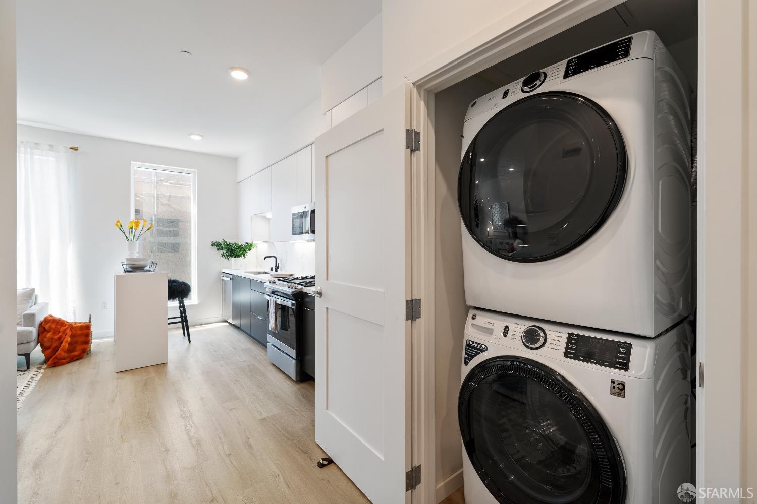 52 Kirkwood Avenue # 323