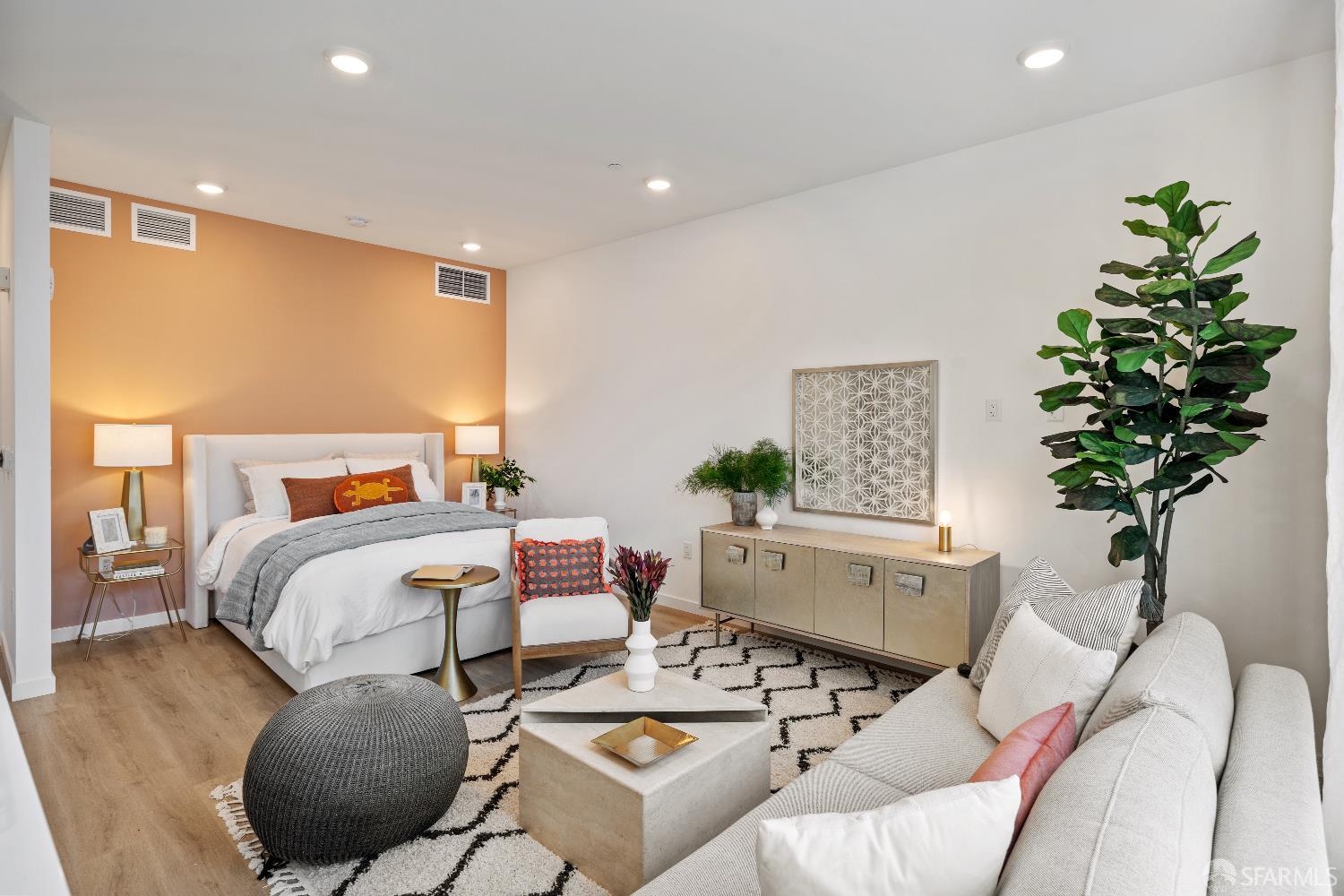 52 Kirkwood Avenue # 323