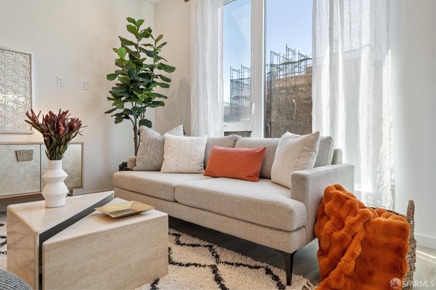 52 Kirkwood Avenue # 323